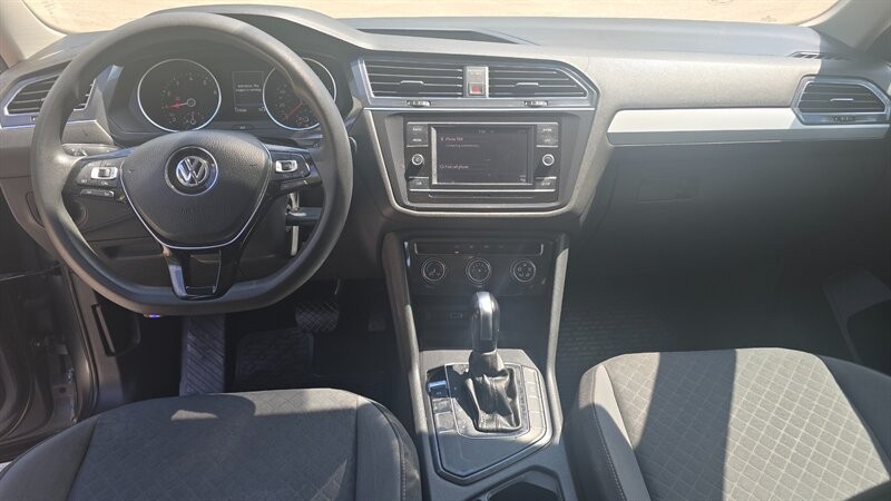 Volkswagen Tiguan Vehicle Image 12