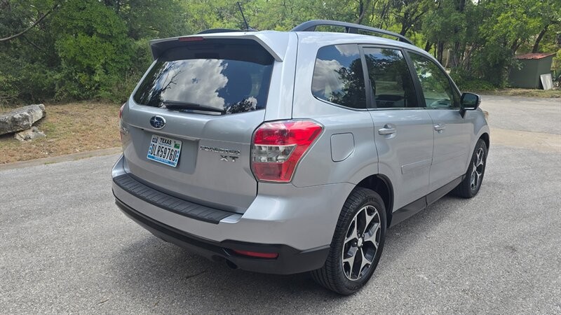 Subaru Forester Vehicle Image 5