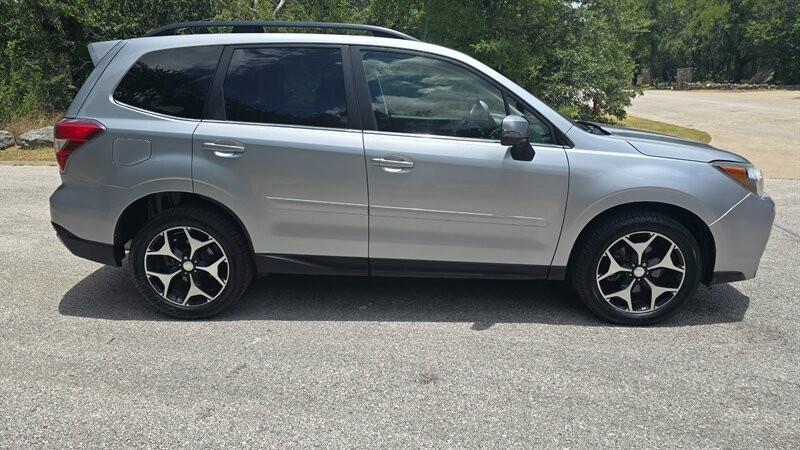 Subaru Forester Vehicle Image 6