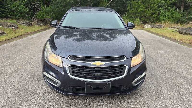Chevrolet Cruze Limited Vehicle Image 8