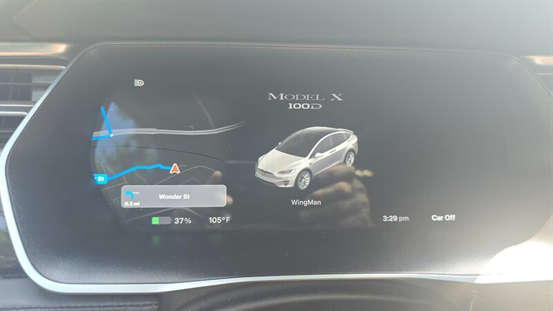 Tesla Model X Vehicle Image 16
