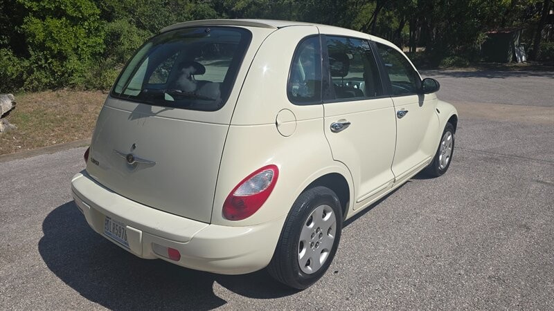 Chrysler PT Cruiser Vehicle Image 5