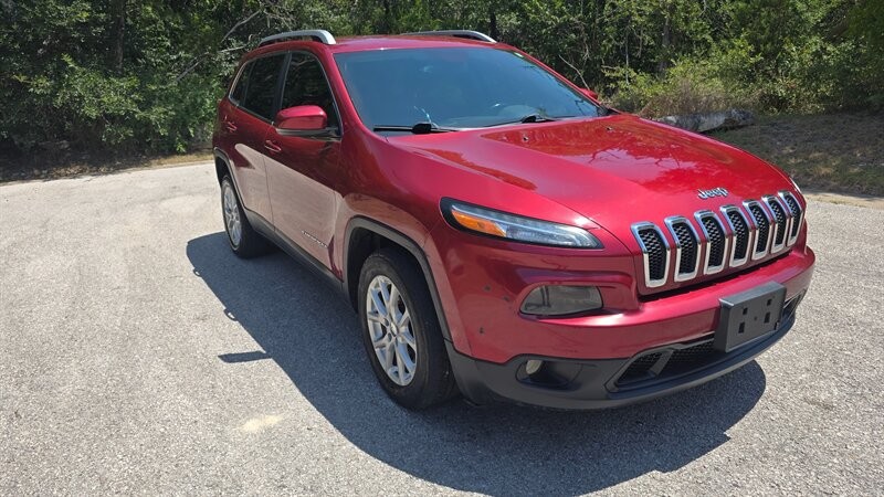 Jeep Cherokee Vehicle Image 7