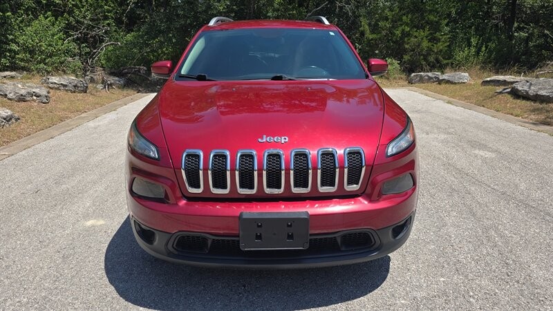 Jeep Cherokee Vehicle Image 8