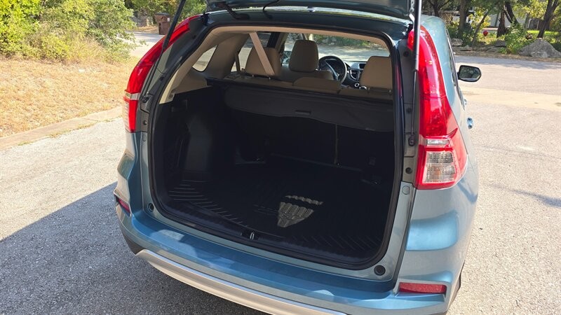 Honda CR-V Vehicle Image 13