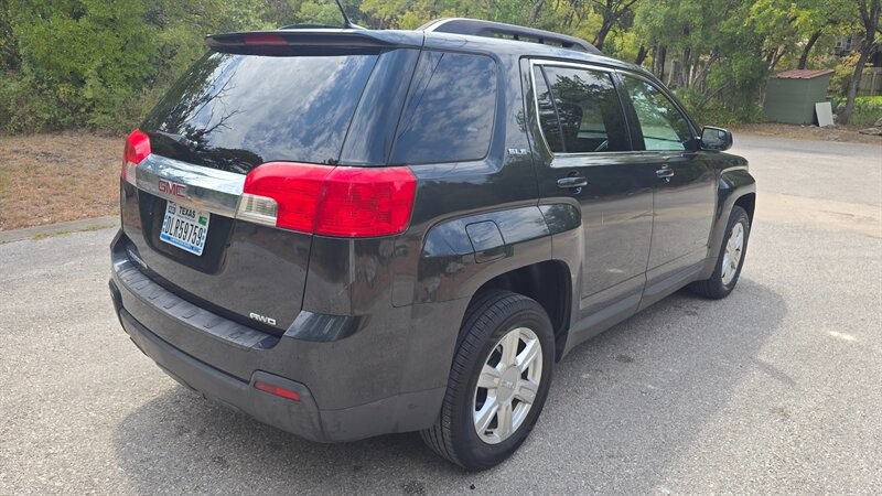 GMC Terrain Vehicle Image 5