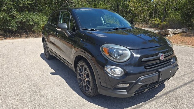 FIAT 500X Vehicle Full-screen Gallery Image 07