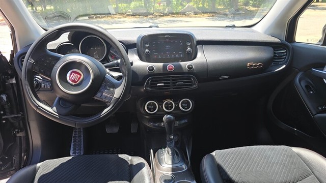 FIAT 500X Vehicle Full-screen Gallery Image 11