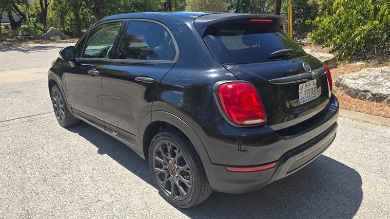 FIAT 500X Vehicle Image 3