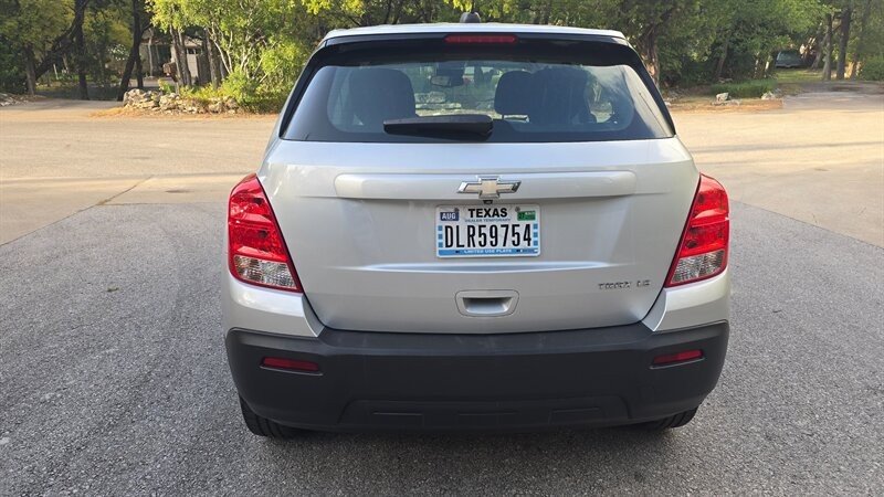 Chevrolet Trax Vehicle Image 4