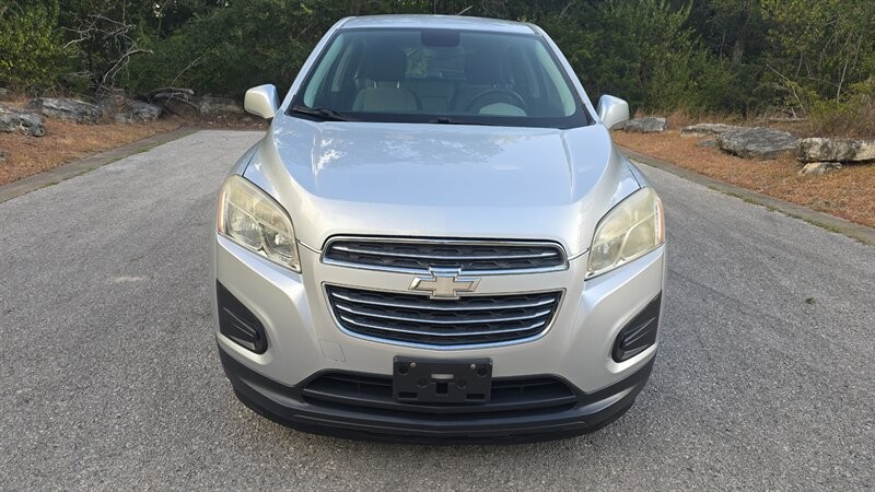 Chevrolet Trax Vehicle Image 8