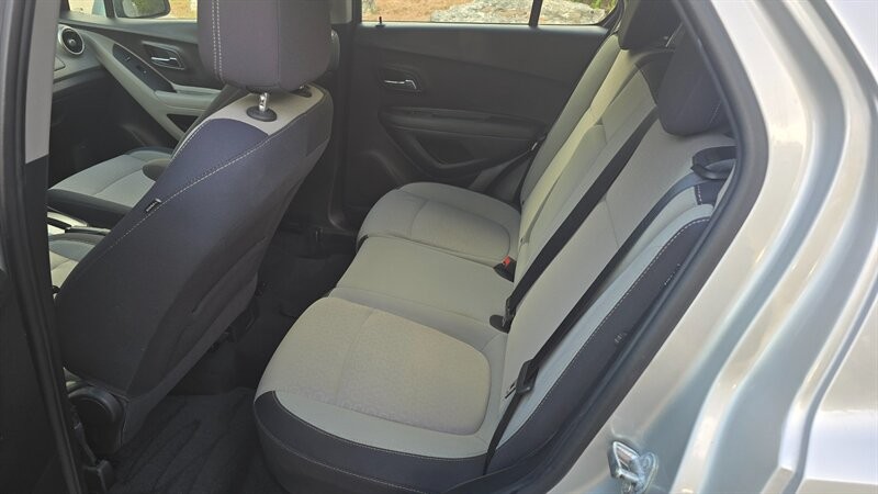 Chevrolet Trax Vehicle Image 10