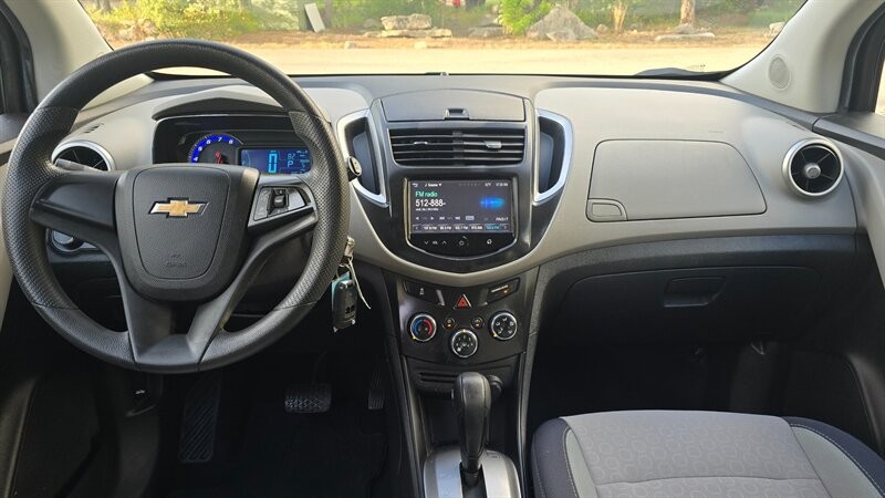 Chevrolet Trax Vehicle Image 11