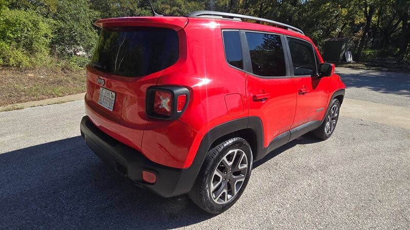 Jeep Renegade Vehicle Image 5