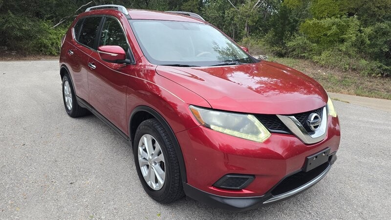 Nissan Rogue Vehicle Image 8