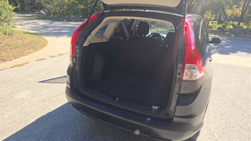 Honda CR-V Vehicle Image 12