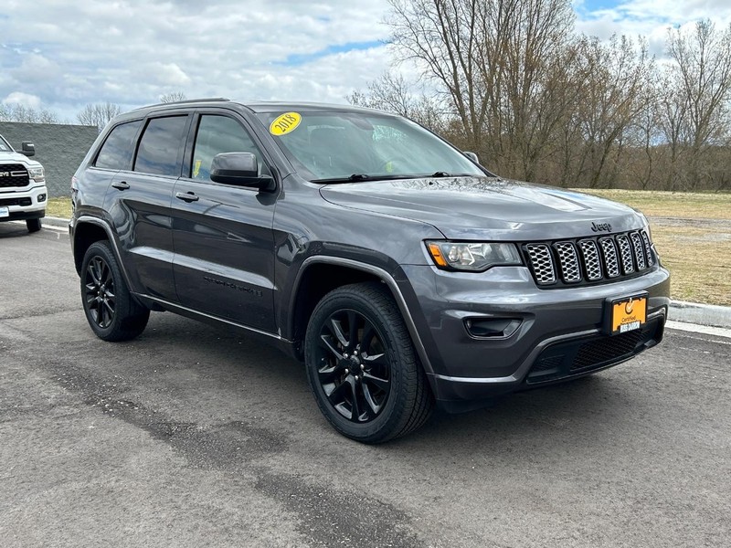 Jeep Grand Cherokee Vehicle Full-screen Gallery Image 3