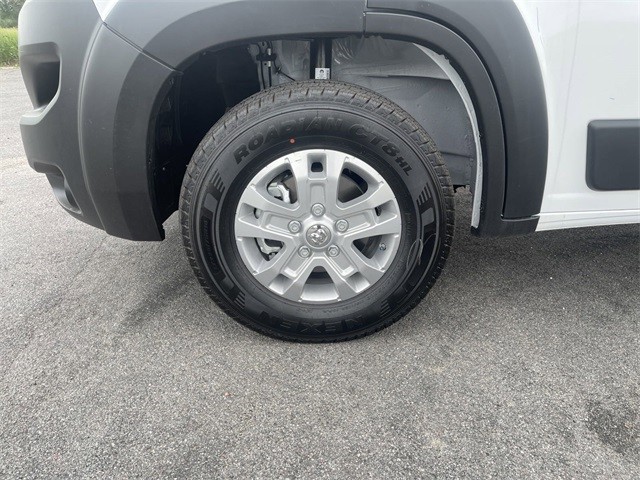 Ram ProMaster Cargo Van Vehicle Full-screen Gallery Image 10