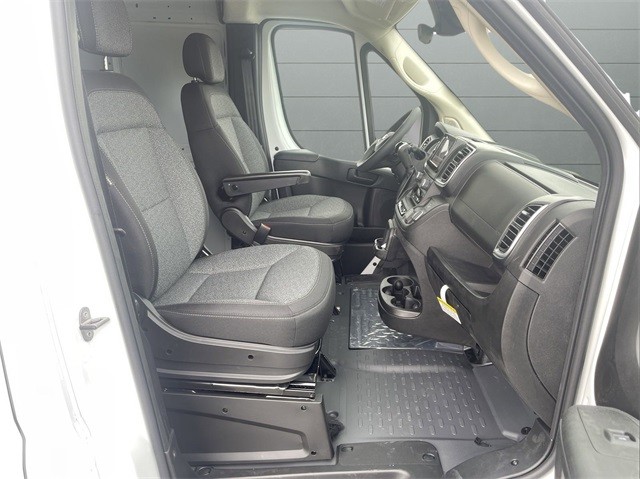 Ram ProMaster Cargo Van Vehicle Full-screen Gallery Image 24