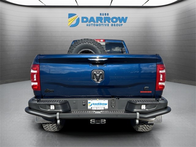 Ram 2500 Vehicle Full-screen Gallery Image 4