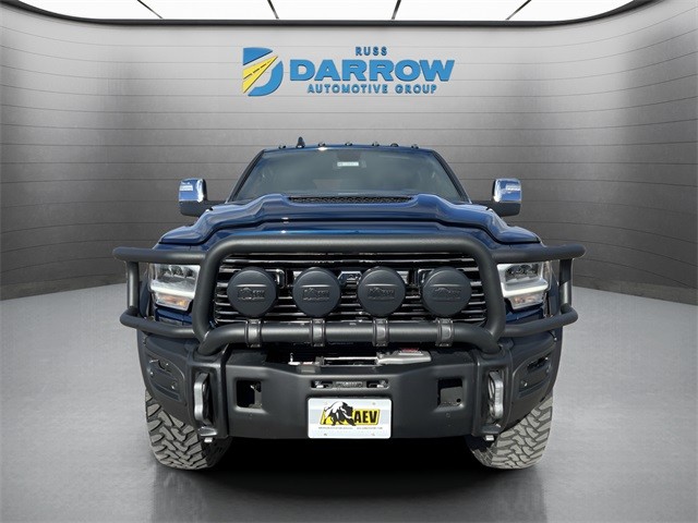 Ram 2500 Vehicle Full-screen Gallery Image 8