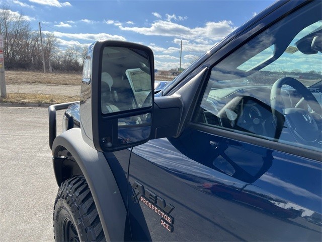 Ram 2500 Vehicle Full-screen Gallery Image 11