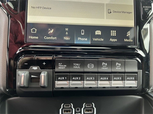 Ram 2500 Vehicle Full-screen Gallery Image 34