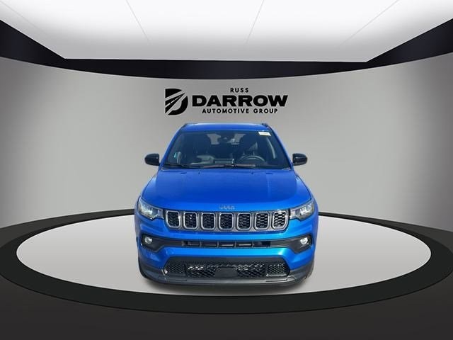 Jeep Compass Vehicle Full-screen Gallery Image 2