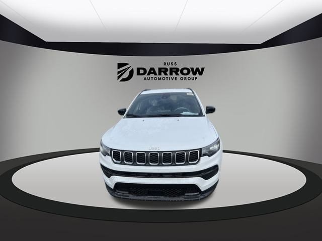 Jeep Compass Vehicle Full-screen Gallery Image 2
