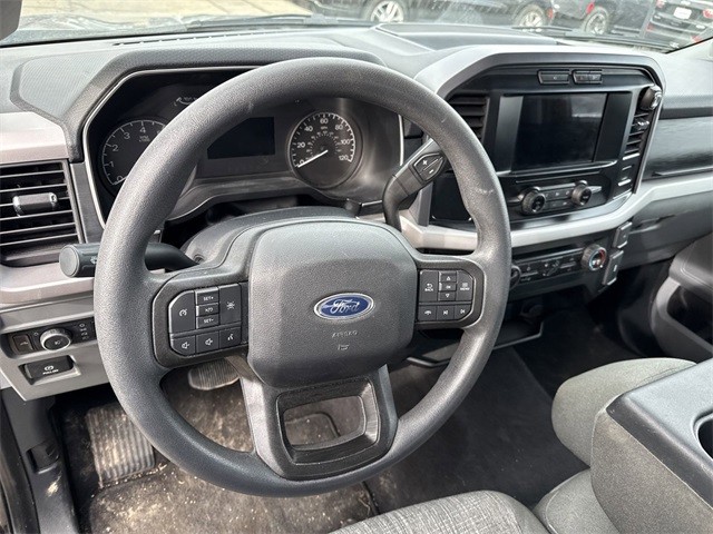 Ford F-150 Vehicle Full-screen Gallery Image 13