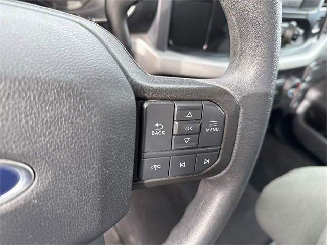 Ford F-150 Vehicle Full-screen Gallery Image 15