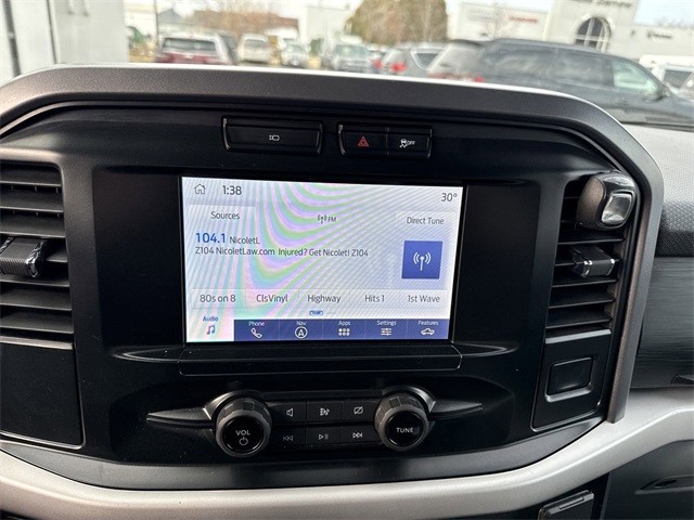 Ford F-150 Vehicle Full-screen Gallery Image 17