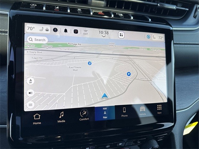 Jeep Grand Cherokee L Vehicle Full-screen Gallery Image 16