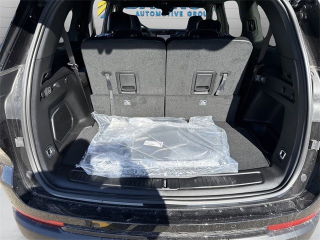 Jeep Grand Cherokee L Vehicle Full-screen Gallery Image 27