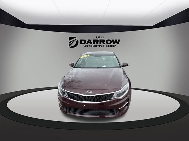 Kia Optima Vehicle Full-screen Gallery Image 2