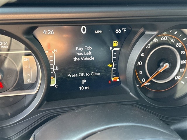 Jeep Wrangler Vehicle Full-screen Gallery Image 12