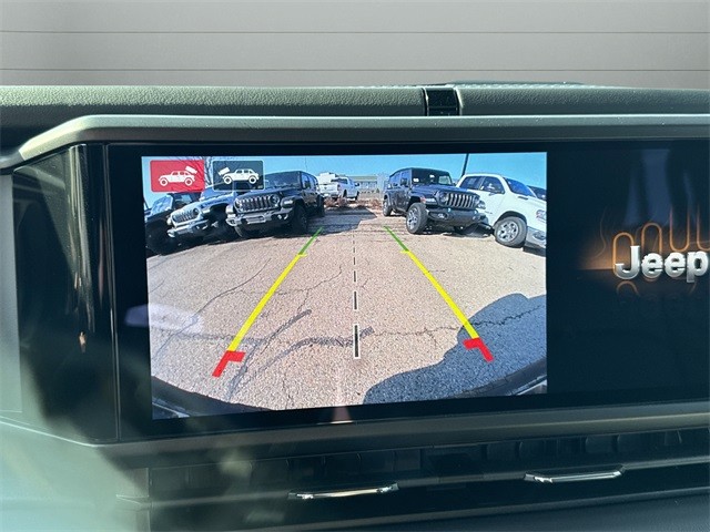 Jeep Wrangler Vehicle Full-screen Gallery Image 14