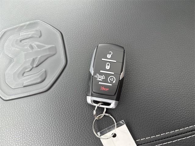 Ram 1500 Vehicle Full-screen Gallery Image 10