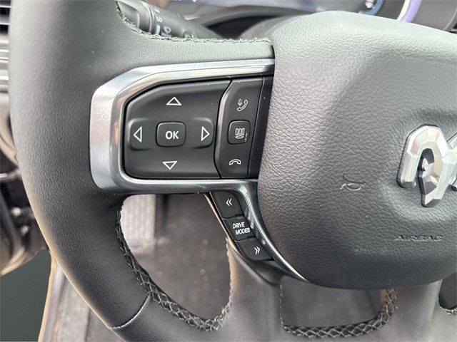 Ram 1500 Vehicle Full-screen Gallery Image 14