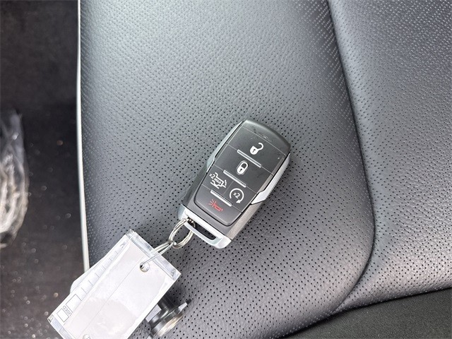 Ram 1500 Vehicle Full-screen Gallery Image 10