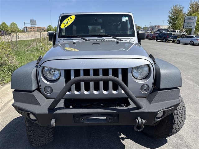Jeep Wrangler Unlimited Vehicle Full-screen Gallery Image 2
