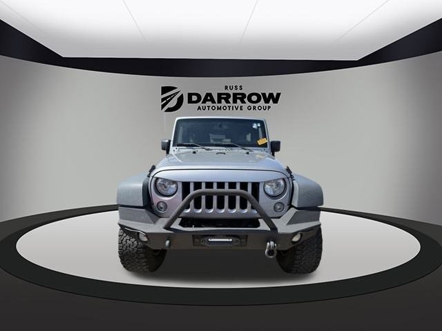 Jeep Wrangler Unlimited Vehicle Full-screen Gallery Image 31