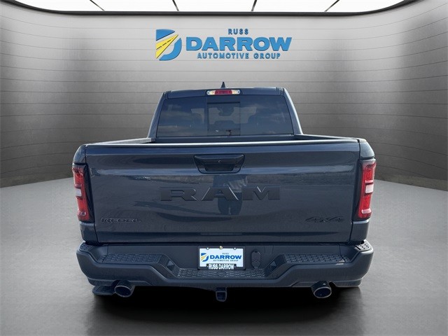 Ram 1500 Vehicle Full-screen Gallery Image 4