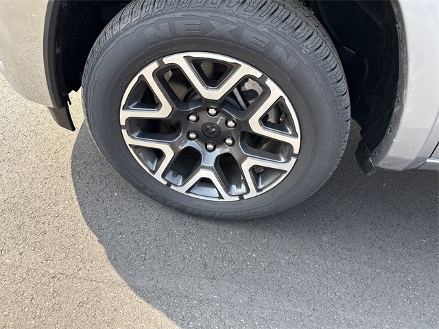 Ram 1500 Vehicle Full-screen Gallery Image 9