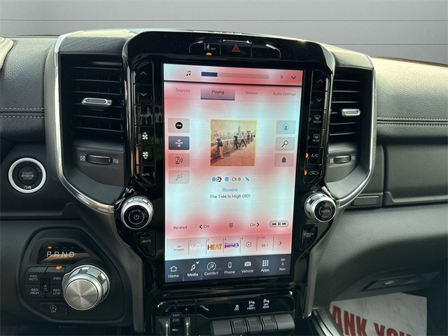 Ram 1500 Vehicle Full-screen Gallery Image 17