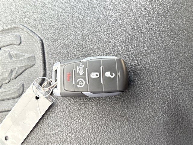 Ram 1500 Vehicle Full-screen Gallery Image 10