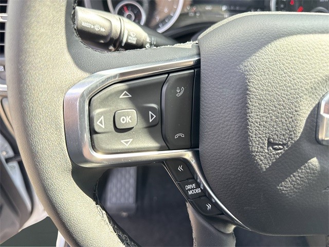 Ram 1500 Vehicle Full-screen Gallery Image 14