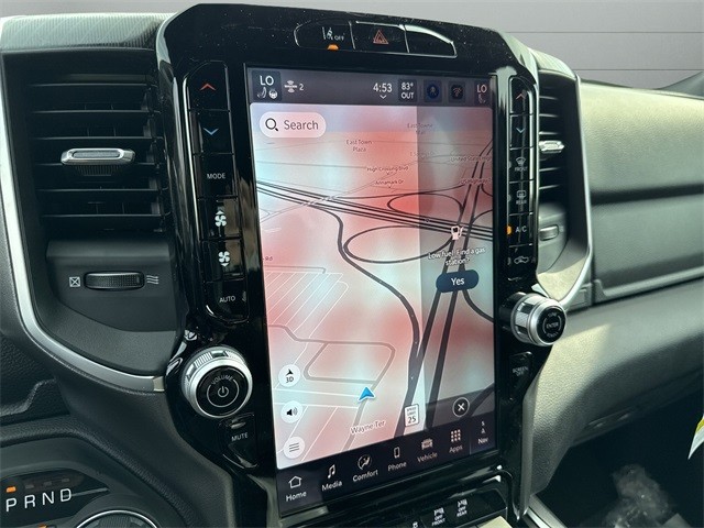 Ram 1500 Vehicle Full-screen Gallery Image 16