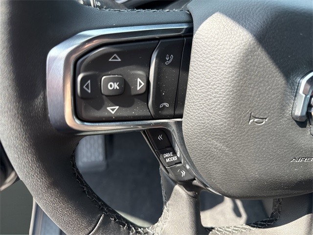 Ram 1500 Vehicle Full-screen Gallery Image 14