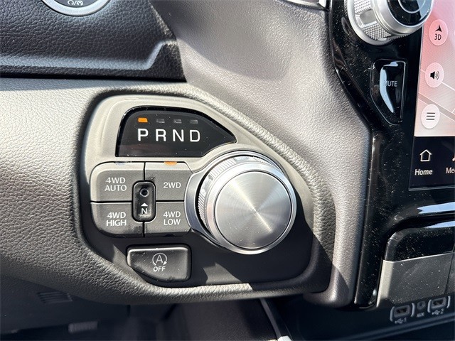 Ram 1500 Vehicle Full-screen Gallery Image 20